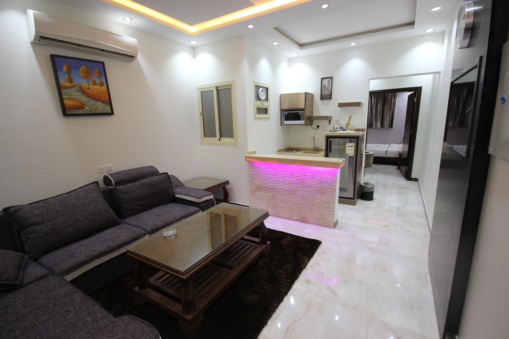 Alathriyah Hotel Suites Riyad Oda fotoğraf